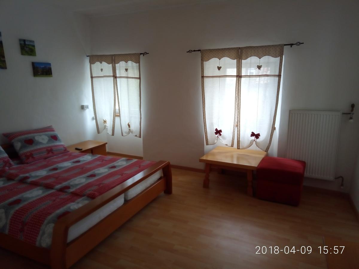 Gasthof Mondschein Guest house