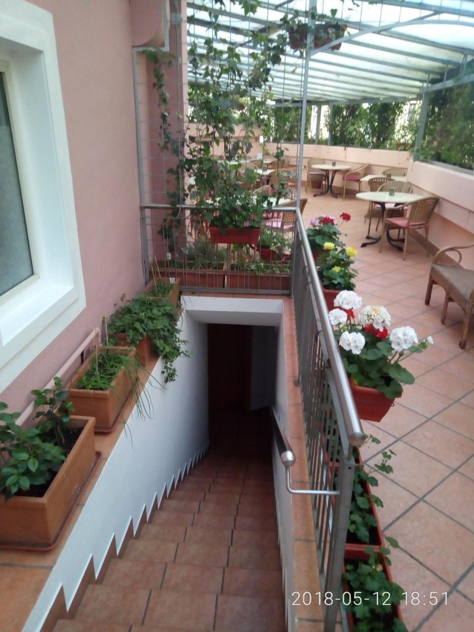 Gasthof Mondschein Guest house